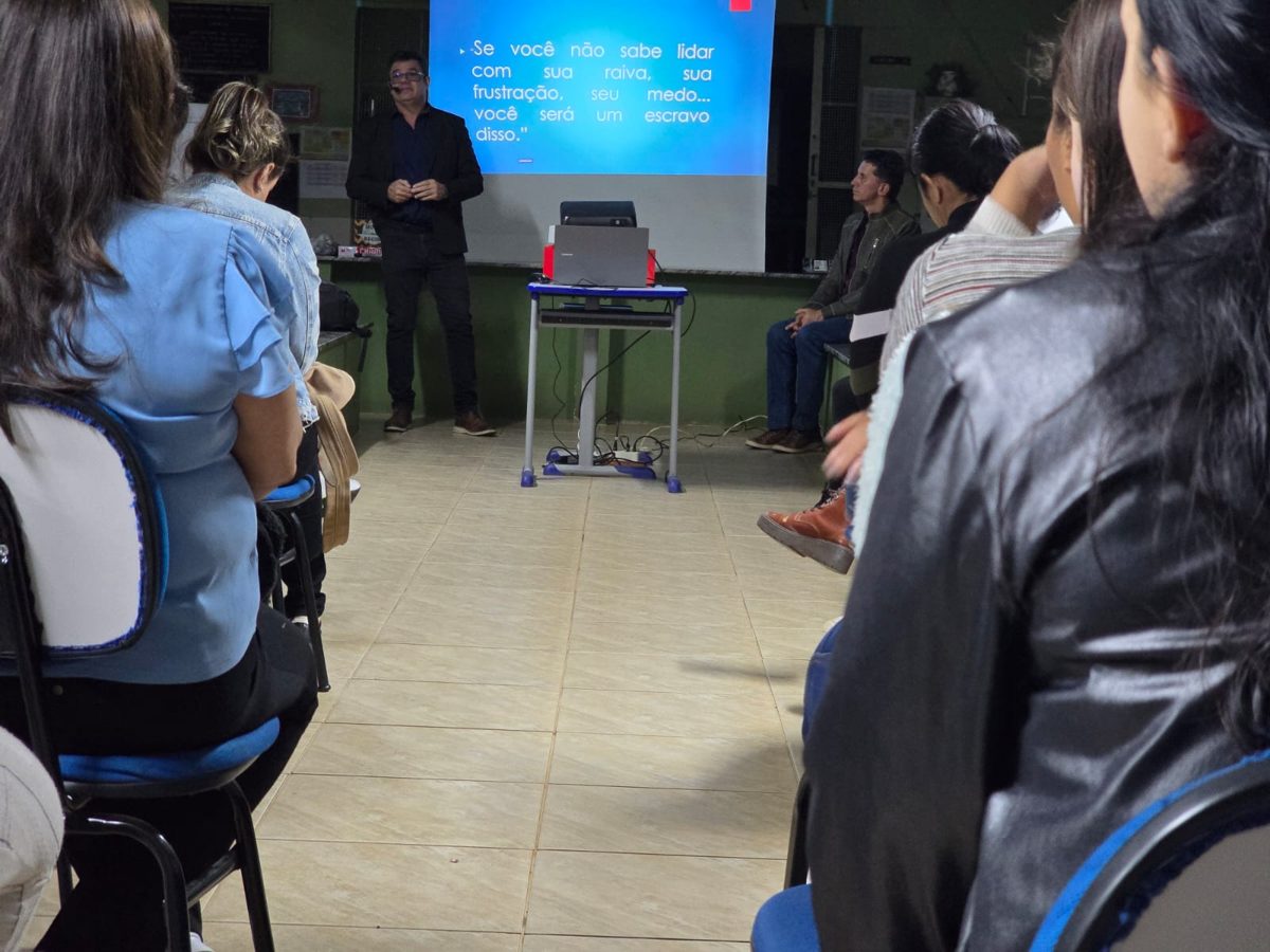 Plateia durante palestra de Anderson Félix